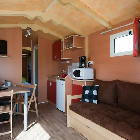 Luxury tent Nuits Insolites D Argonne